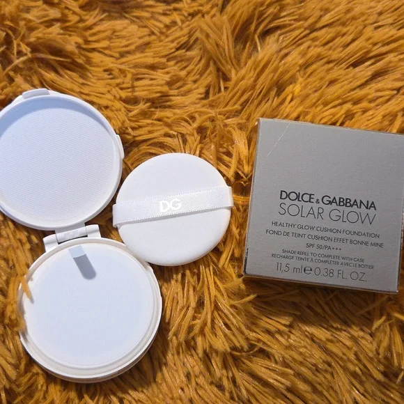 NEW Dolce & Gabbana Silver Solar Glow Cushion Foundation Refill 205 SILK - Picture 2 of 2